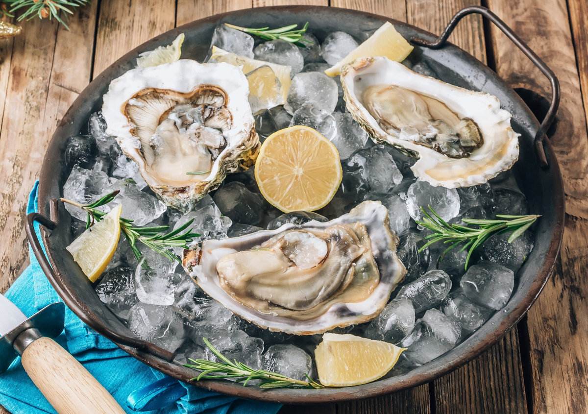 Versatility in the Kitchen: Shucking Gloves Beyond Oysters